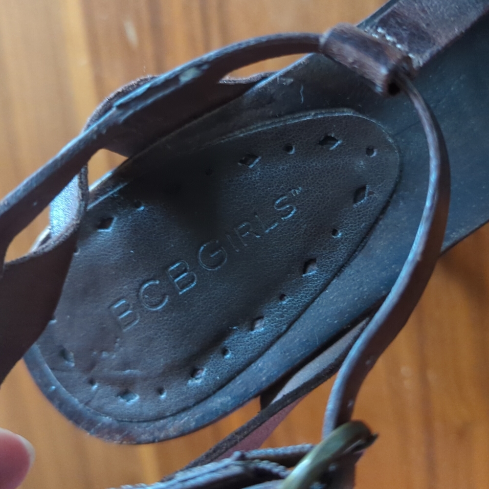BCBGirls Shoes Wooden T-strap Block Heel Size 7 1/2 - Picture 8 of 9